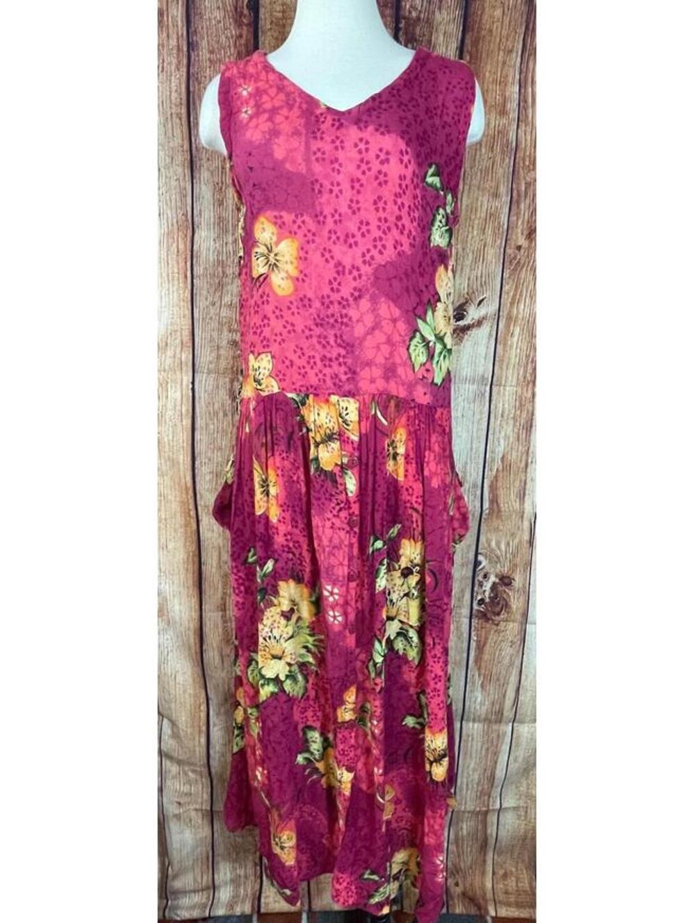 1990’s Vintage Button Down Pink Raspberry Floral Rayon Dress sz M w/ POCKETS!